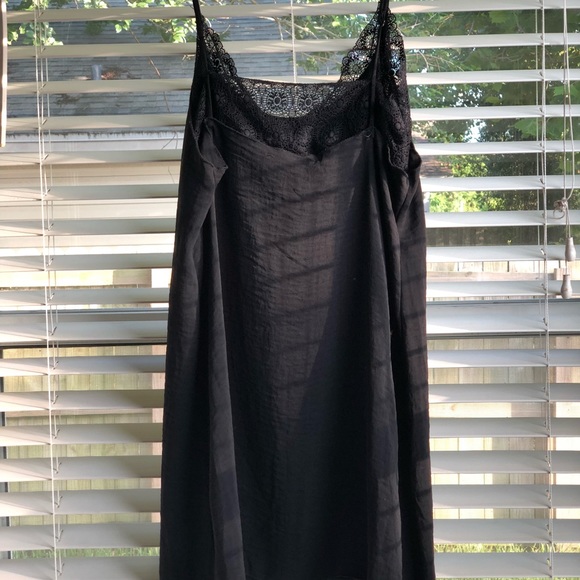 Kendal and Kylie Black slip dress. - Picture 3 of 5
